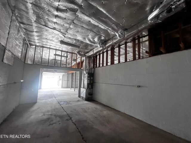 555 Oakley Allons Rd, Allons, TN 38541