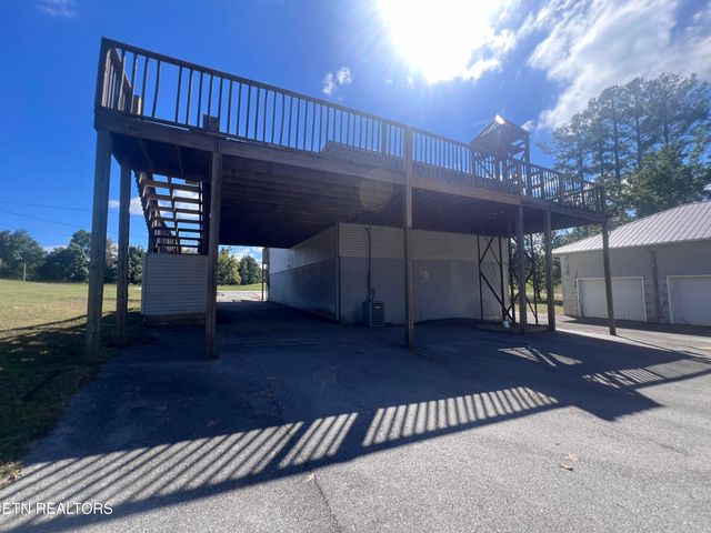 555 Oakley Allons Rd, Allons, TN 38541