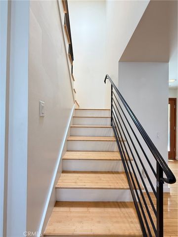 12908 Bloomfield 103, Studio City, CA 91604