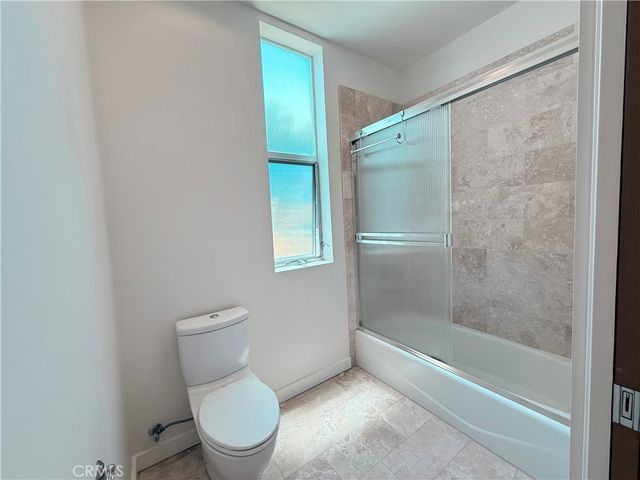 12908 Bloomfield 103, Studio City, CA 91604