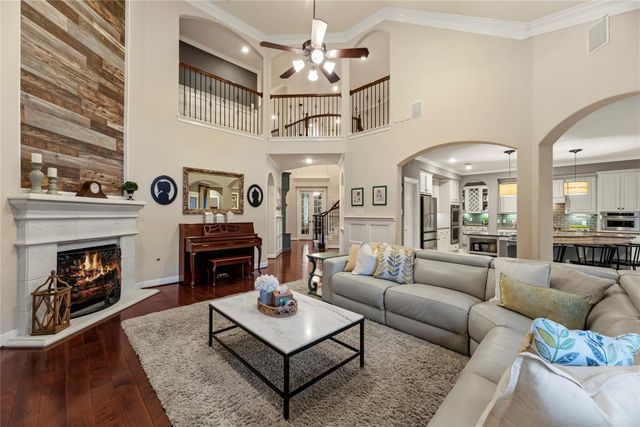 18707 S Colony Shore Drive, Cypress, TX 77433