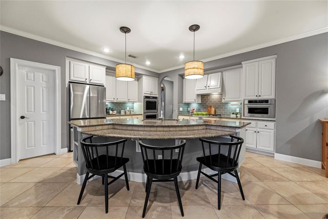 18707 S Colony Shore Drive, Cypress, TX 77433