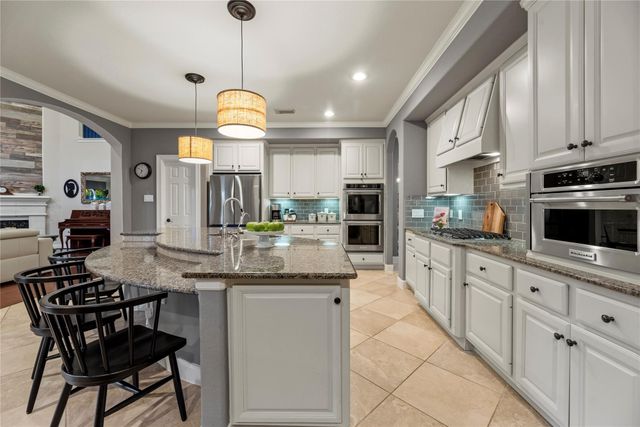 18707 S Colony Shore Drive, Cypress, TX 77433