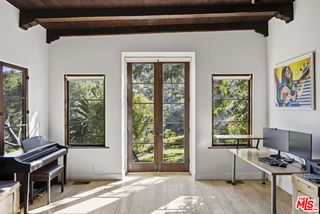 10037 Reevesbury Drive, Beverly Hills, CA 90210