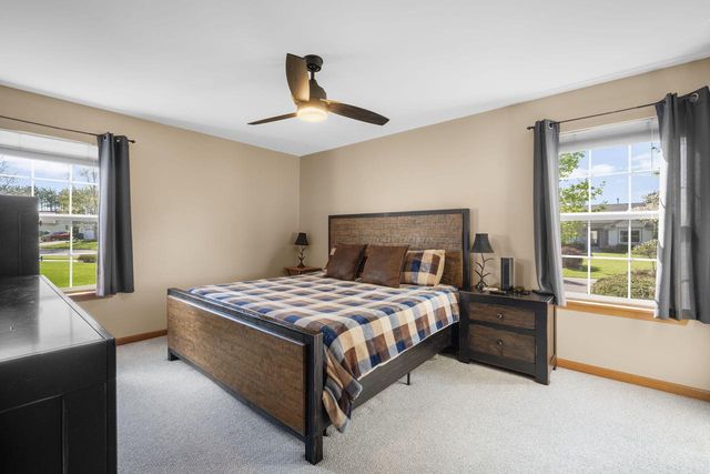 W143N9776 Ridgewood LANE, Germantown, WI 53022