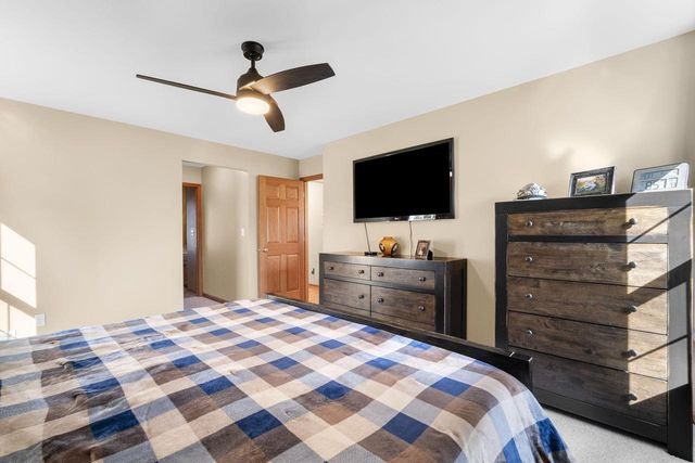 W143N9776 Ridgewood LANE, Germantown, WI 53022