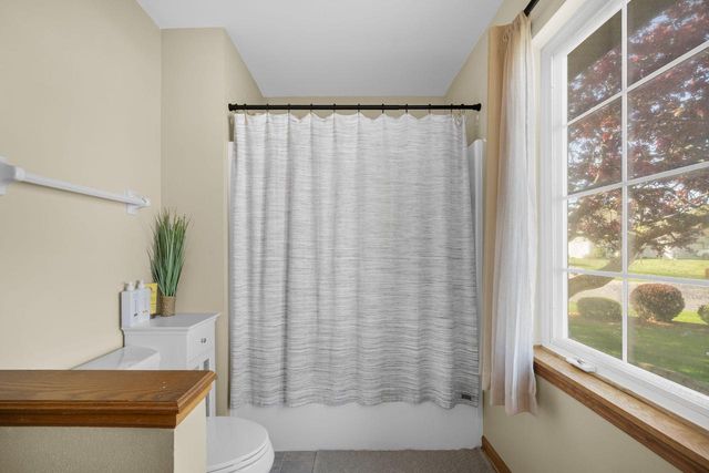 W143N9776 Ridgewood LANE, Germantown, WI 53022