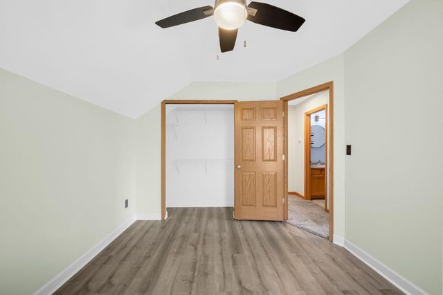 W143N9776 Ridgewood LANE, Germantown, WI 53022