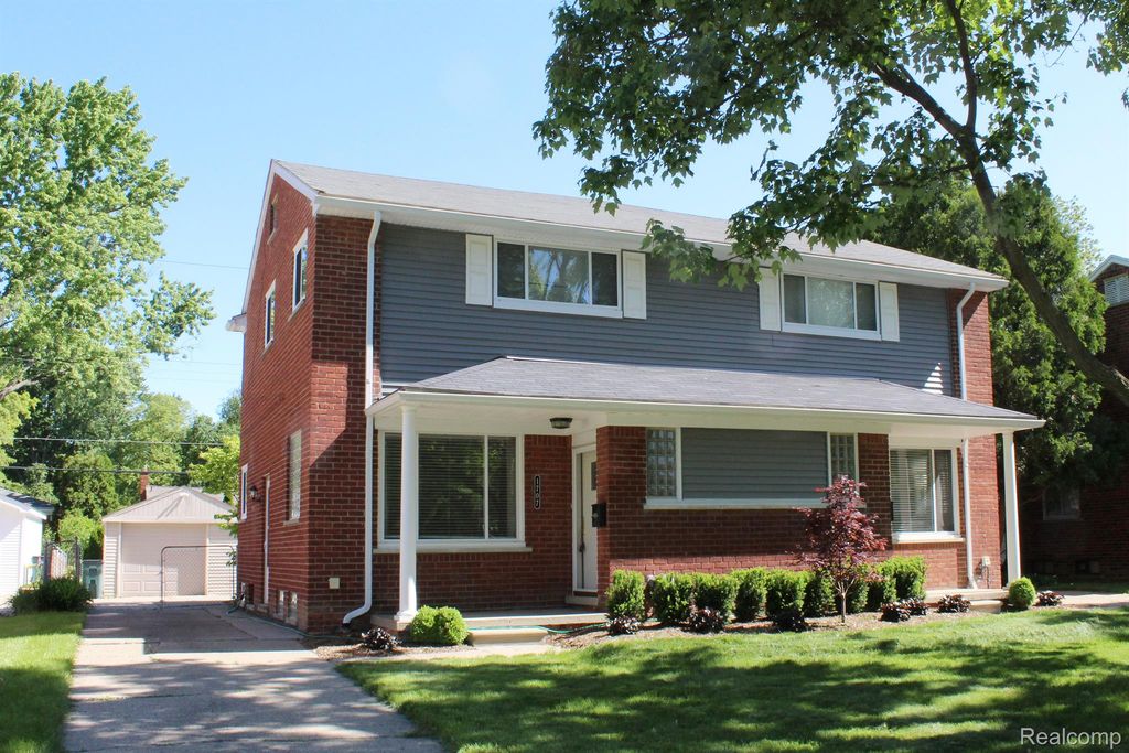1707 Haynes Street, Birmingham, MI 48009