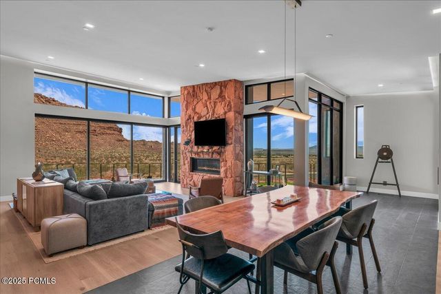 705 N Sanctuary Place, Ivins, UT 84738