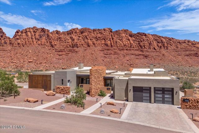 705 N Sanctuary Place, Ivins, UT 84738