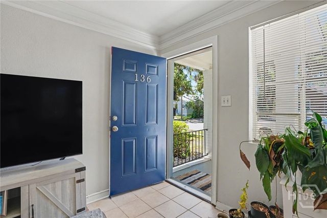 138 W 51st Street, Savannah, GA 31405