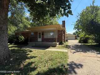 8115 Ponce De Leon Ct, Louisville, KY 40219
