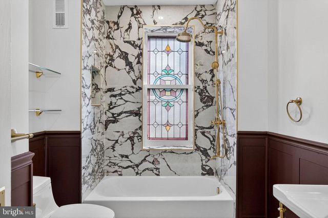 5036 OSAGE AVE, Philadelphia, PA 19143