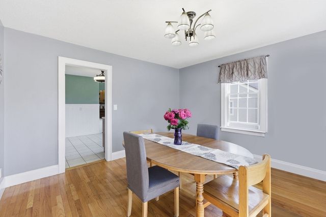 79 Granby Rd, South Hadley, MA 01075