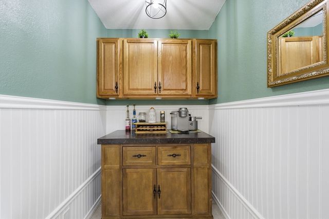 79 Granby Rd, South Hadley, MA 01075