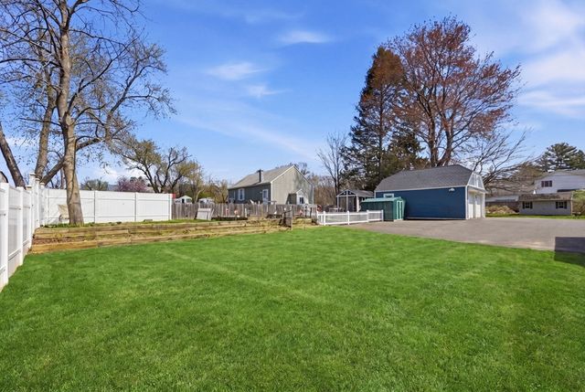 79 Granby Rd, South Hadley, MA 01075