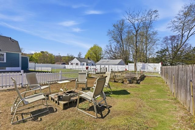 79 Granby Rd, South Hadley, MA 01075