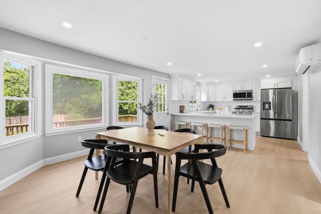 938 Ocean St, Marshfield, MA 02050
