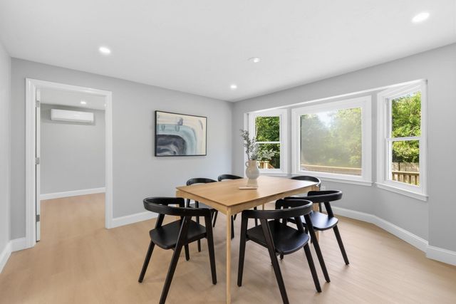 938 Ocean St, Marshfield, MA 02050