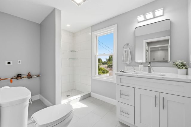 938 Ocean St, Marshfield, MA 02050