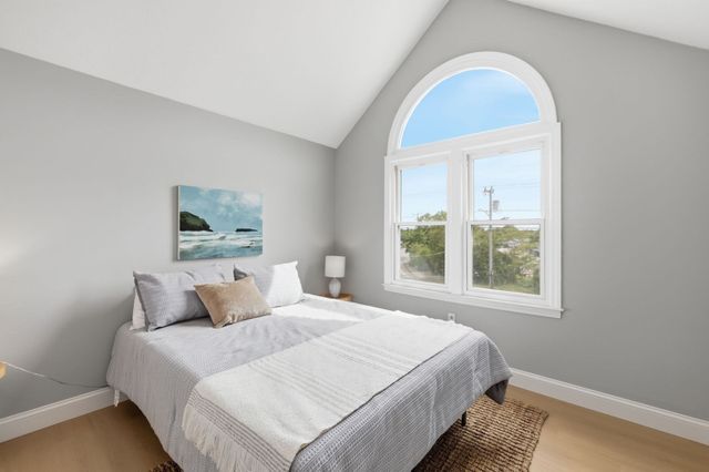 938 Ocean St, Marshfield, MA 02050