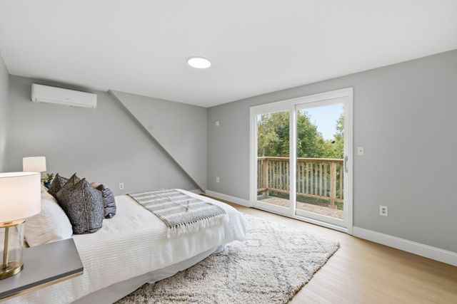 938 Ocean St, Marshfield, MA 02050