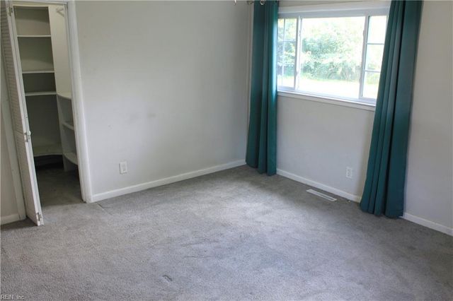 4052 Wyndybrow DR, Portsmouth, VA 23703