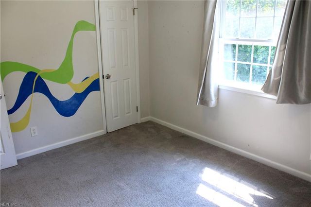 4052 Wyndybrow DR, Portsmouth, VA 23703
