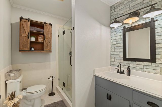 1213 Shadowlake DR, Sealy, TX 77474