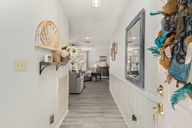 1213 Shadowlake DR, Sealy, TX 77474