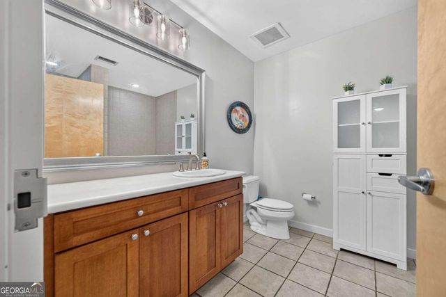 660 Glen Iris Drive NE 207, Atlanta, GA 30308