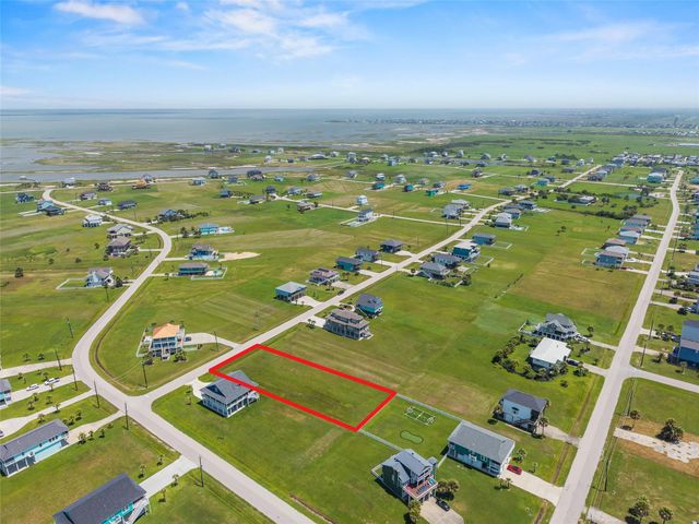 18817 Warrior Road, Galveston, TX 77554