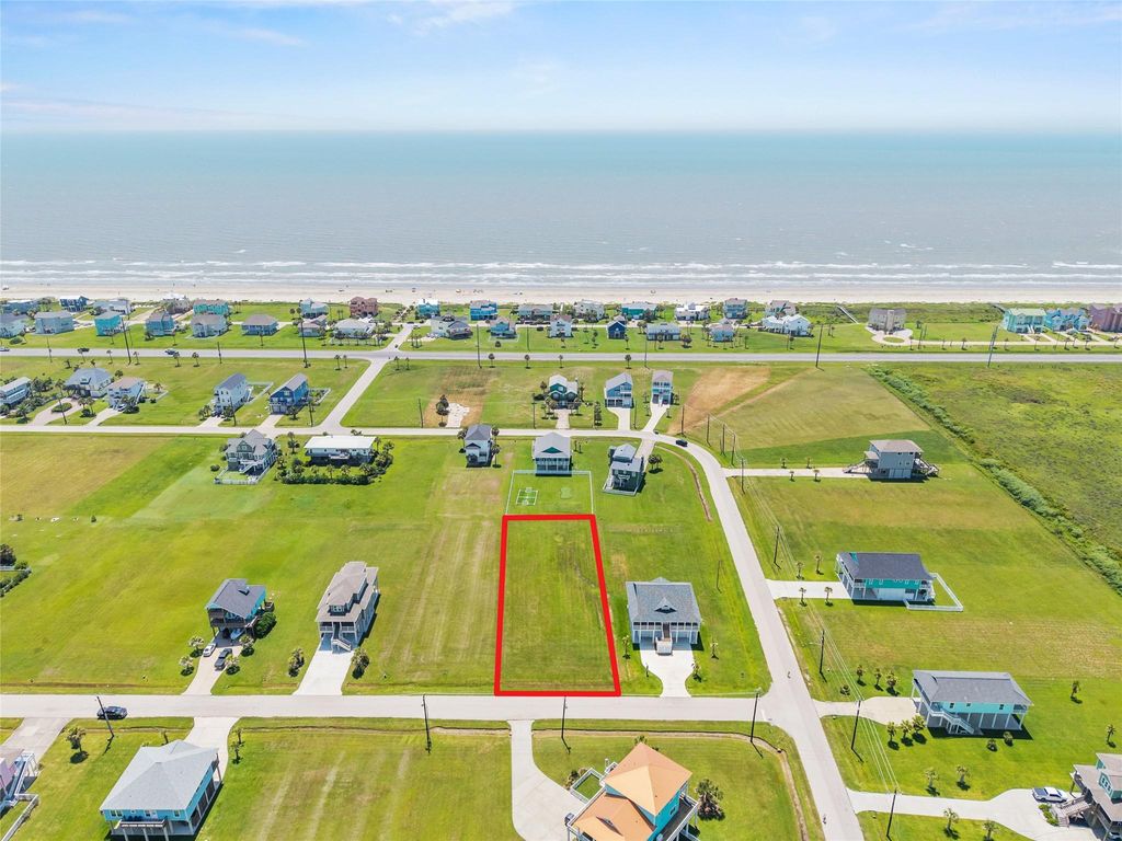 18817 Warrior Road, Galveston, TX 77554