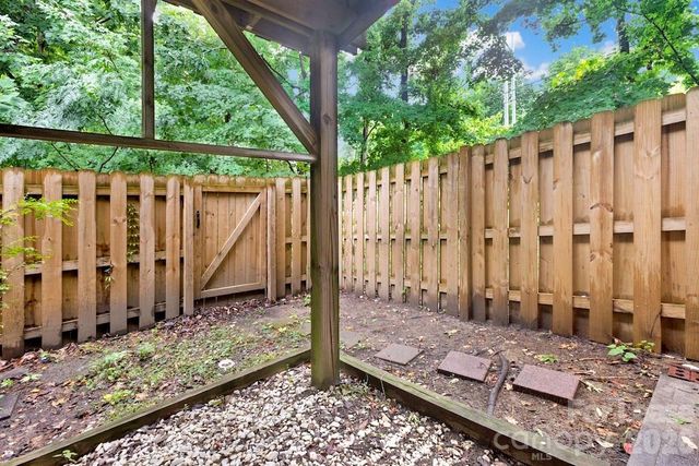 630 Lex Drive, Charlotte, NC 28262