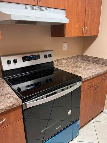 940 W 36th Street 1, Riviera Beach, FL 33404