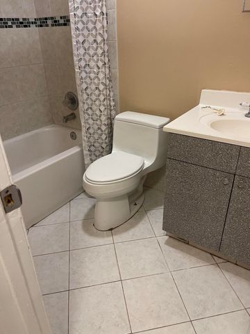 940 W 36th Street 1, Riviera Beach, FL 33404