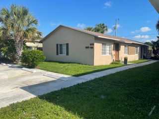 940 W 36th Street 1, Riviera Beach, FL 33404