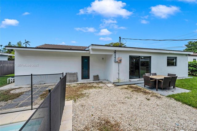 6625 SW 45th St, Miami, FL 33155