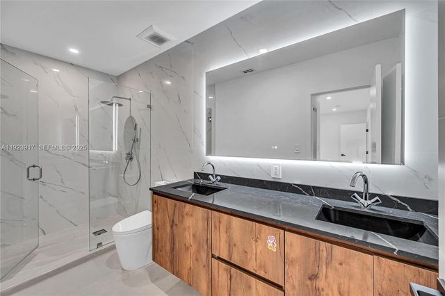 6625 SW 45th St, Miami, FL 33155