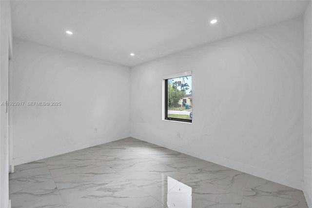 6625 SW 45th St, Miami, FL 33155