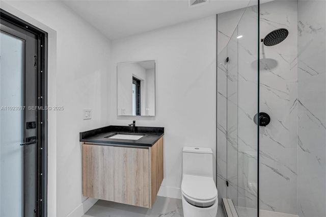 6625 SW 45th St, Miami, FL 33155