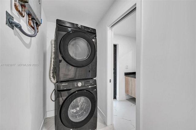 6625 SW 45th St, Miami, FL 33155