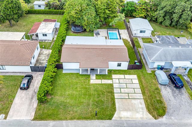 6625 SW 45th St, Miami, FL 33155