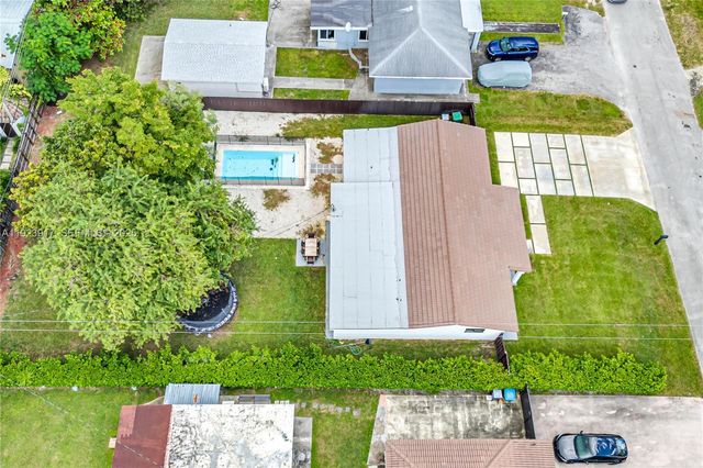 6625 SW 45th St, Miami, FL 33155