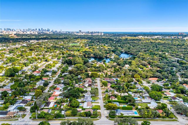 6625 SW 45th St, Miami, FL 33155