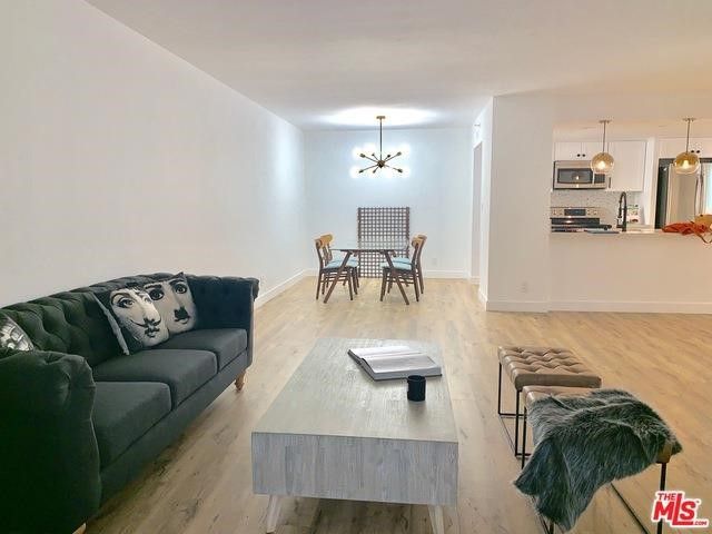 600 W 9th 1011, Los Angeles, CA 90015