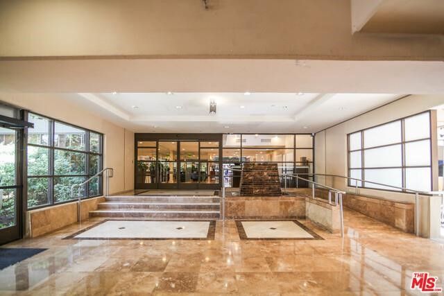 600 W 9th 1011, Los Angeles, CA 90015