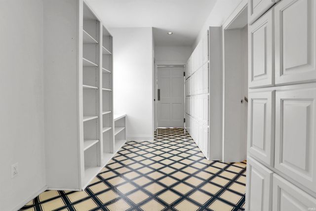 422 W Water Street, Newburgh, IN 47630