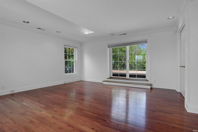 422 W Water Street, Newburgh, IN 47630